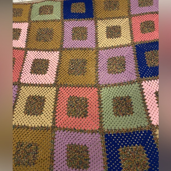 Large Granny Square Crochet Queen Blanket Boho - Picture 2 of 6